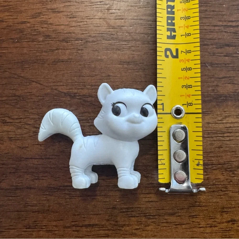 Paw‎ Patrol Spin Master White Cat Kitty Replacement Accessory Figure